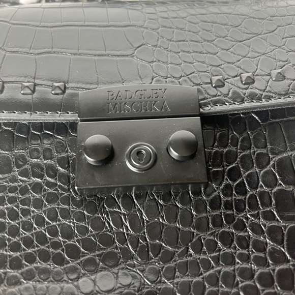 Badgley mischka Belle Studded Biker Reptile Crossbody Chain Shoulder Bag Purse - Picture 6 of 12